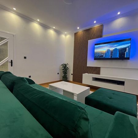 Sarajevo Luxury Apartment - 50 M From Old Sarajevo Clock Tower Esterno foto