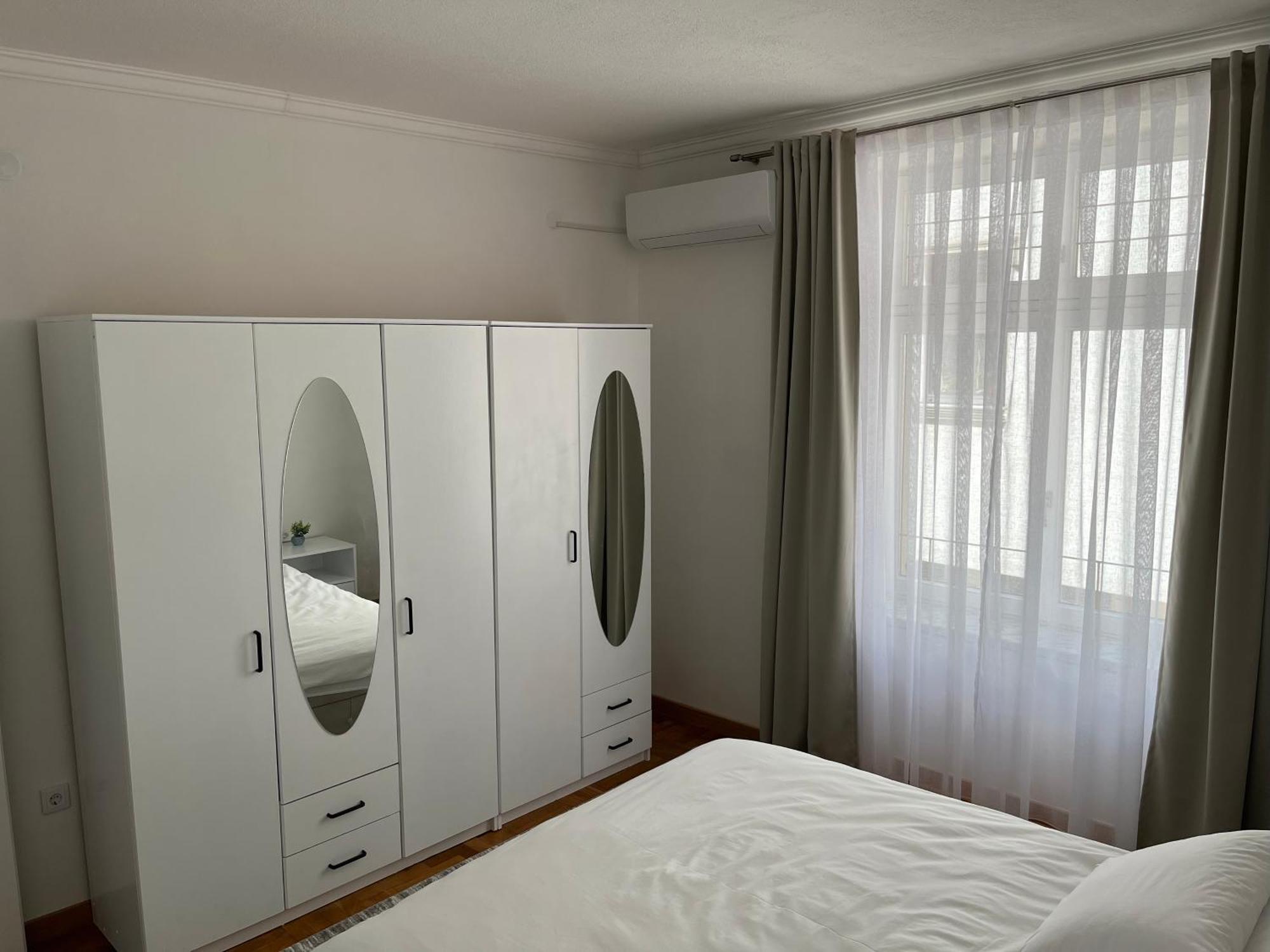Sarajevo Luxury Apartment - 50 M From Old Sarajevo Clock Tower Esterno foto