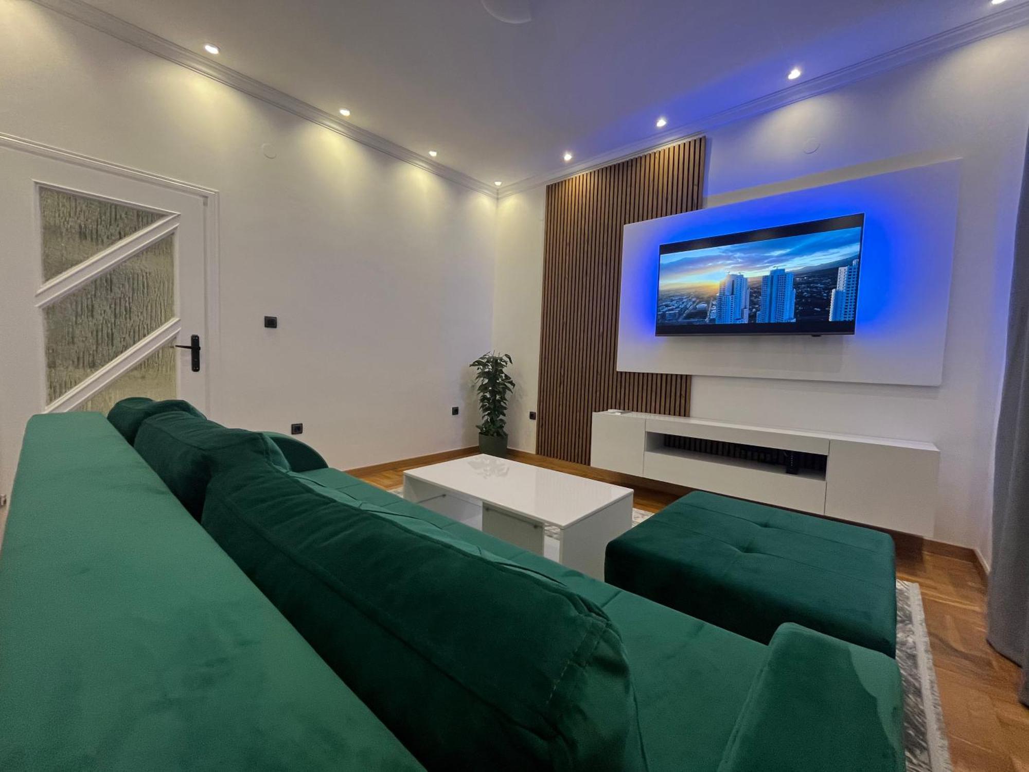 Sarajevo Luxury Apartment - 50 M From Old Sarajevo Clock Tower Esterno foto