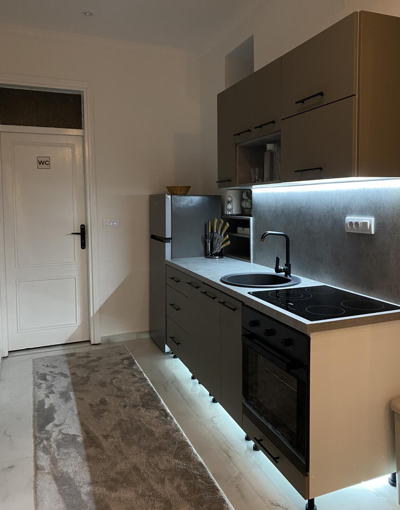 Sarajevo Luxury Apartment - 50 M From Old Sarajevo Clock Tower Esterno foto